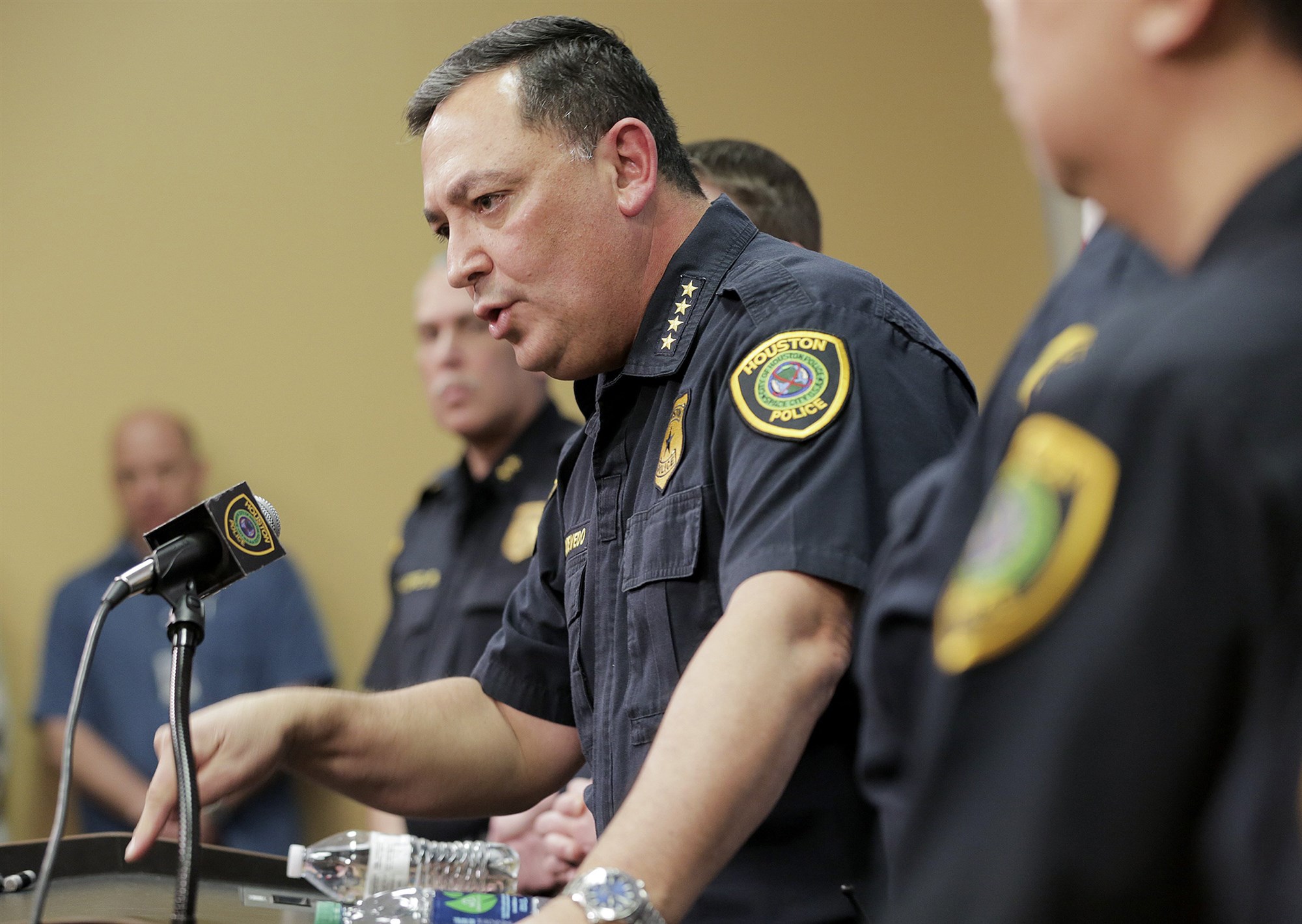 Houston police will end no-knock warrants after deadly drug raid, chief says