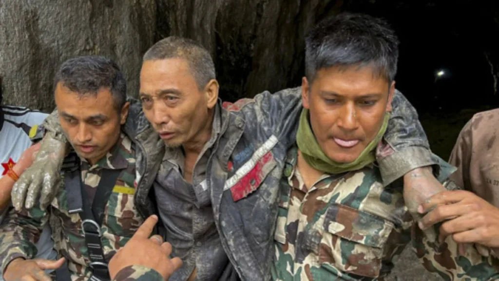 Miracle in the Debris: 64-Year-Old Woman and Chinese National Rescued Alive After 10 Days in Devastating Nepal Floods